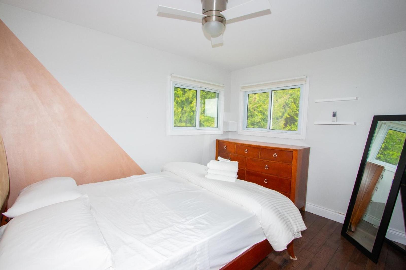 Deer Run Cottage- Golf Course Cottage Kawartha Lakes Exterior photo